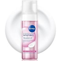 NIVEA Yüz Yıkama Köpüğü Yatıştırıcı 150 ml, Kuru Ciltler, Derinlemesine Yüz Temizleme, Doğal Badem Yağı ile Cilt Bakım